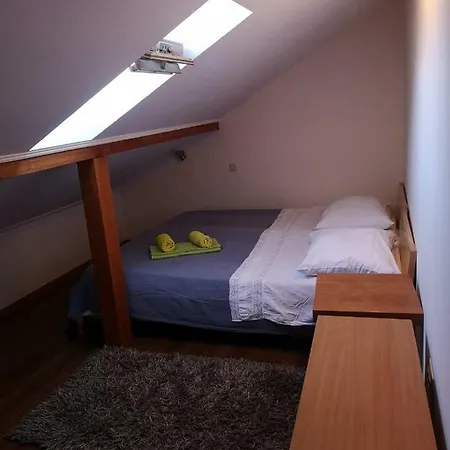 Mali Slatki Apartman 자다르